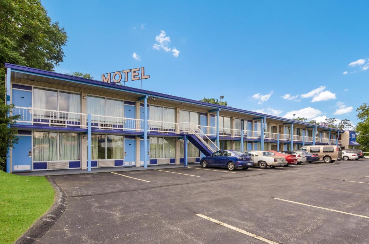 Americas Best Value Inn Уитвил Екстериор снимка