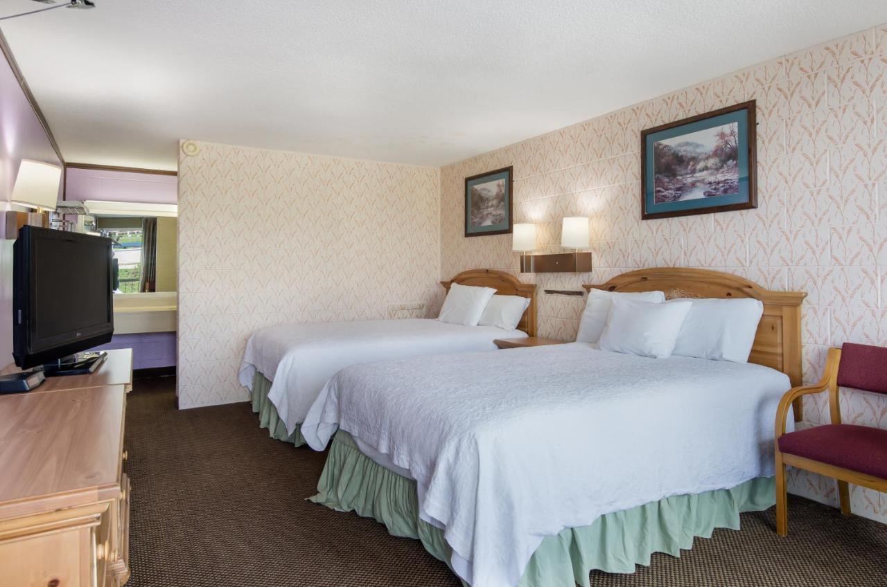 Americas Best Value Inn Уитвил Екстериор снимка