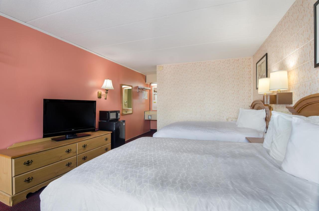 Americas Best Value Inn Уитвил Екстериор снимка
